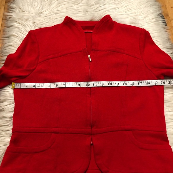 St. John Santana Wool Zip Up Fitted Cropped Bright Red Womens Knit Jacket size L - Picture 12 of 14